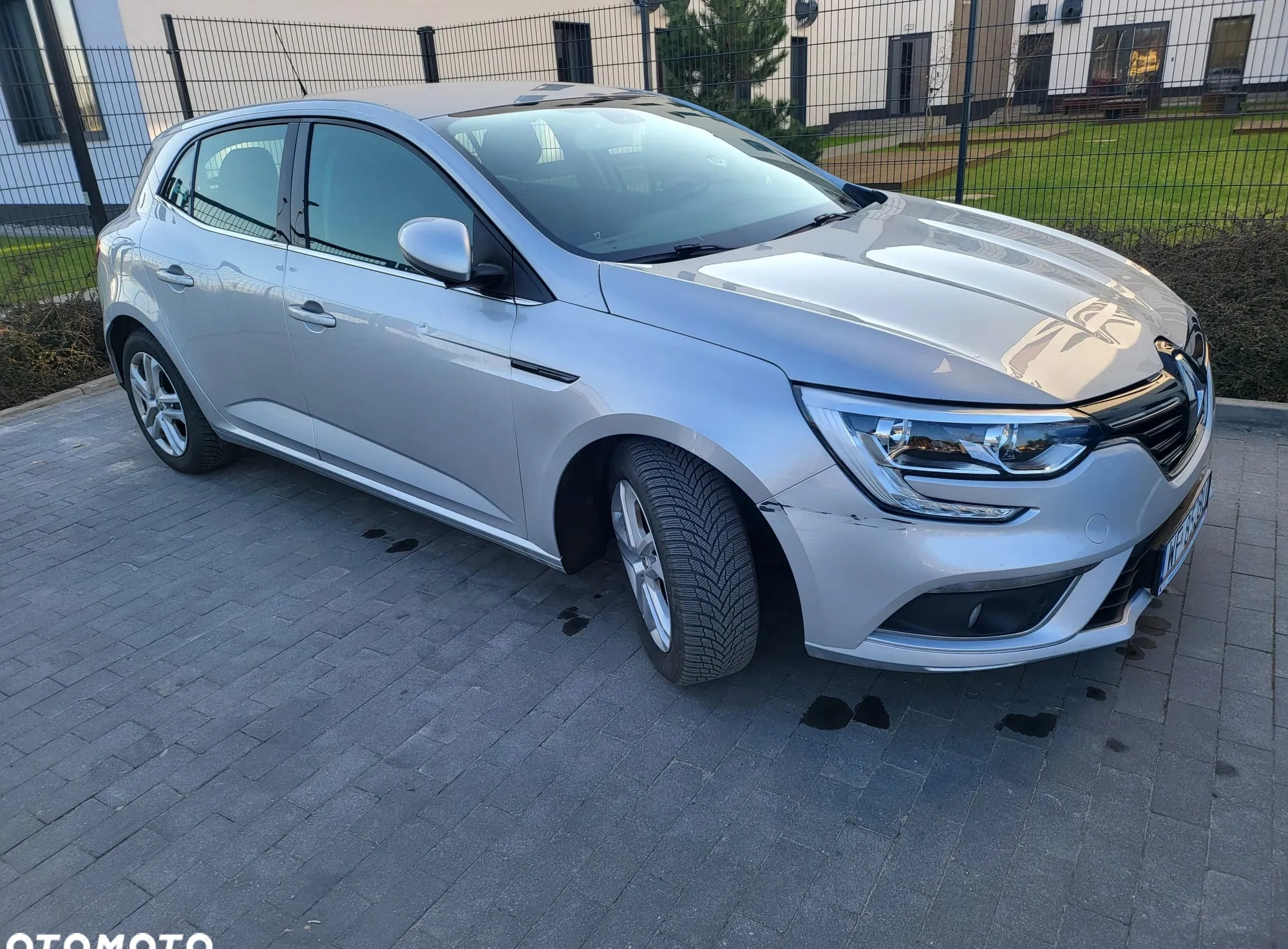 Renault Megane cena 47500 przebieg: 84376, rok produkcji 2020 z Marki małe 596